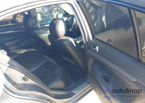 2013 Infiniti G37 Journey z USA, uszkodzony, nr VIN JN1CV6APXDM306735